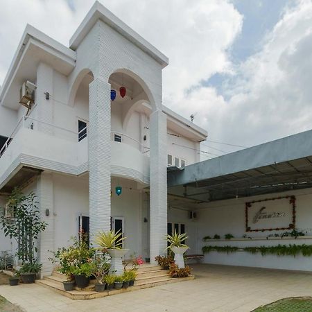 Reddoorz Syariah Near Museum Tsunami Aceh 2 Geutieue Eksteriør bilde